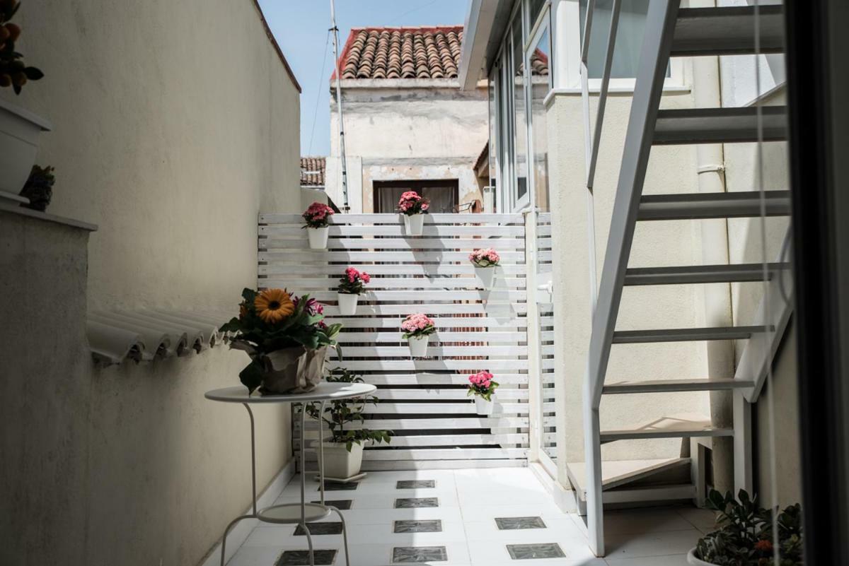 Terrazzo Siciliano Lejlighed Riposto Eksteriør billede